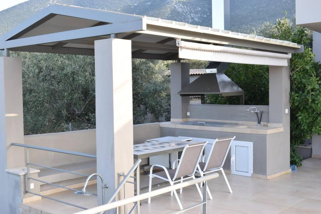 Panoramic View Summerhouse Loukissia ภายนอก รูปภาพ